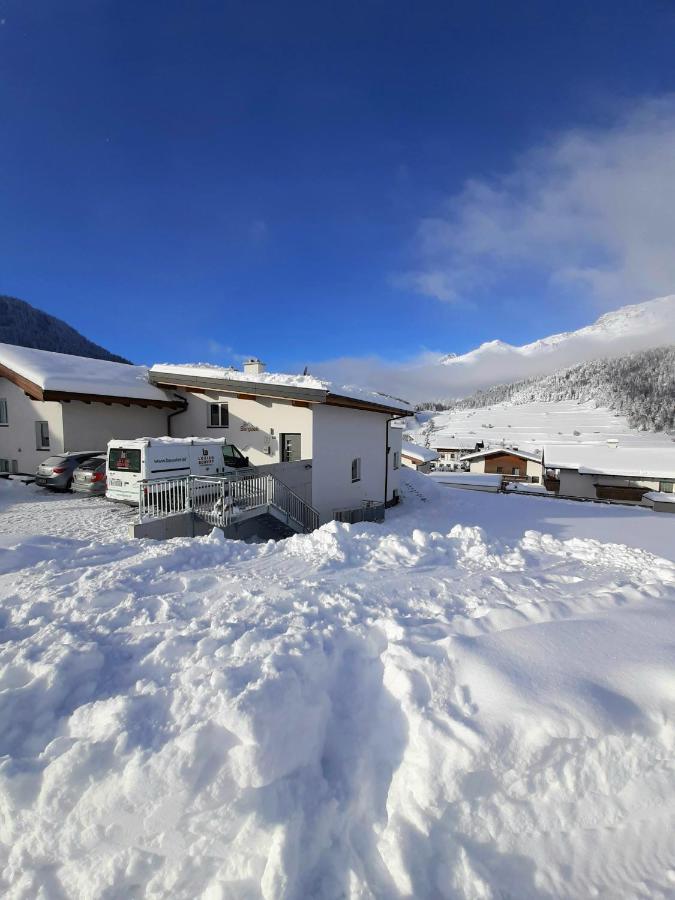 Apart Bergzeit Nauders Exteriör bild